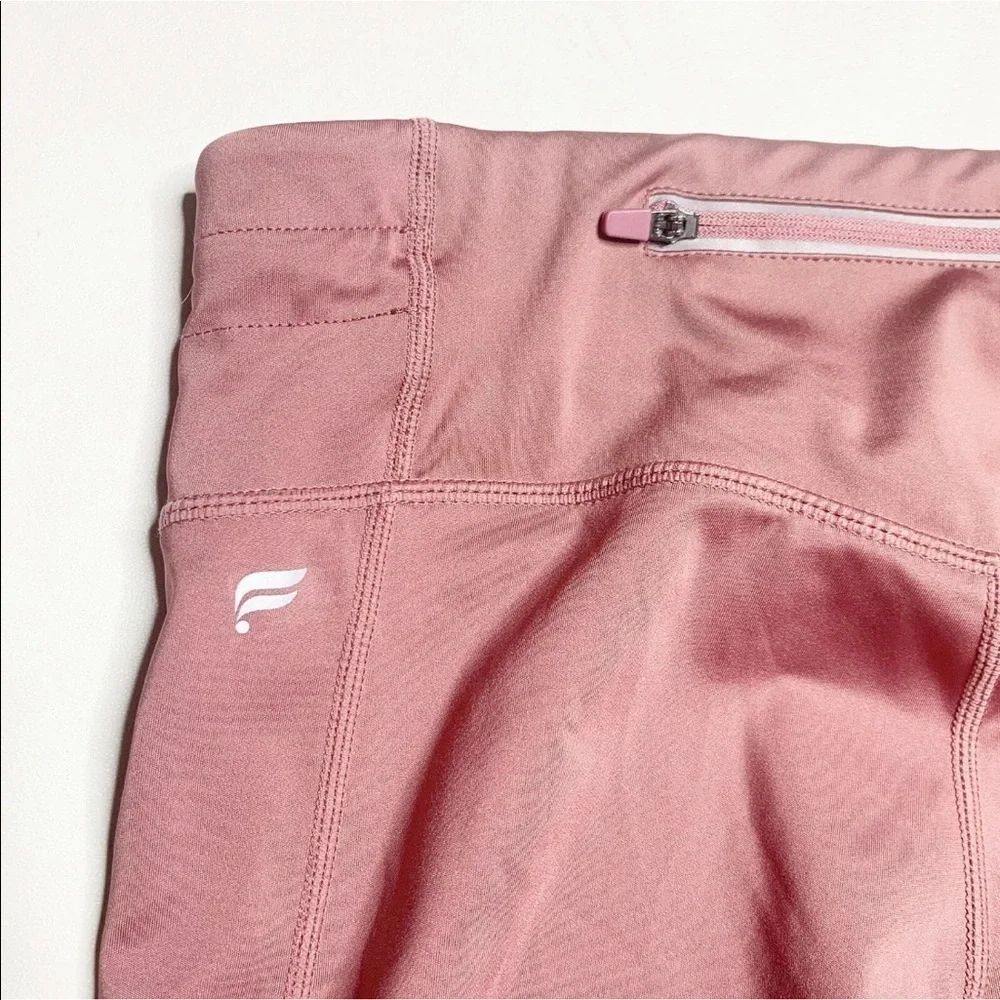 Fabletics Mid-Rise UltraCool Cropped Leggings S